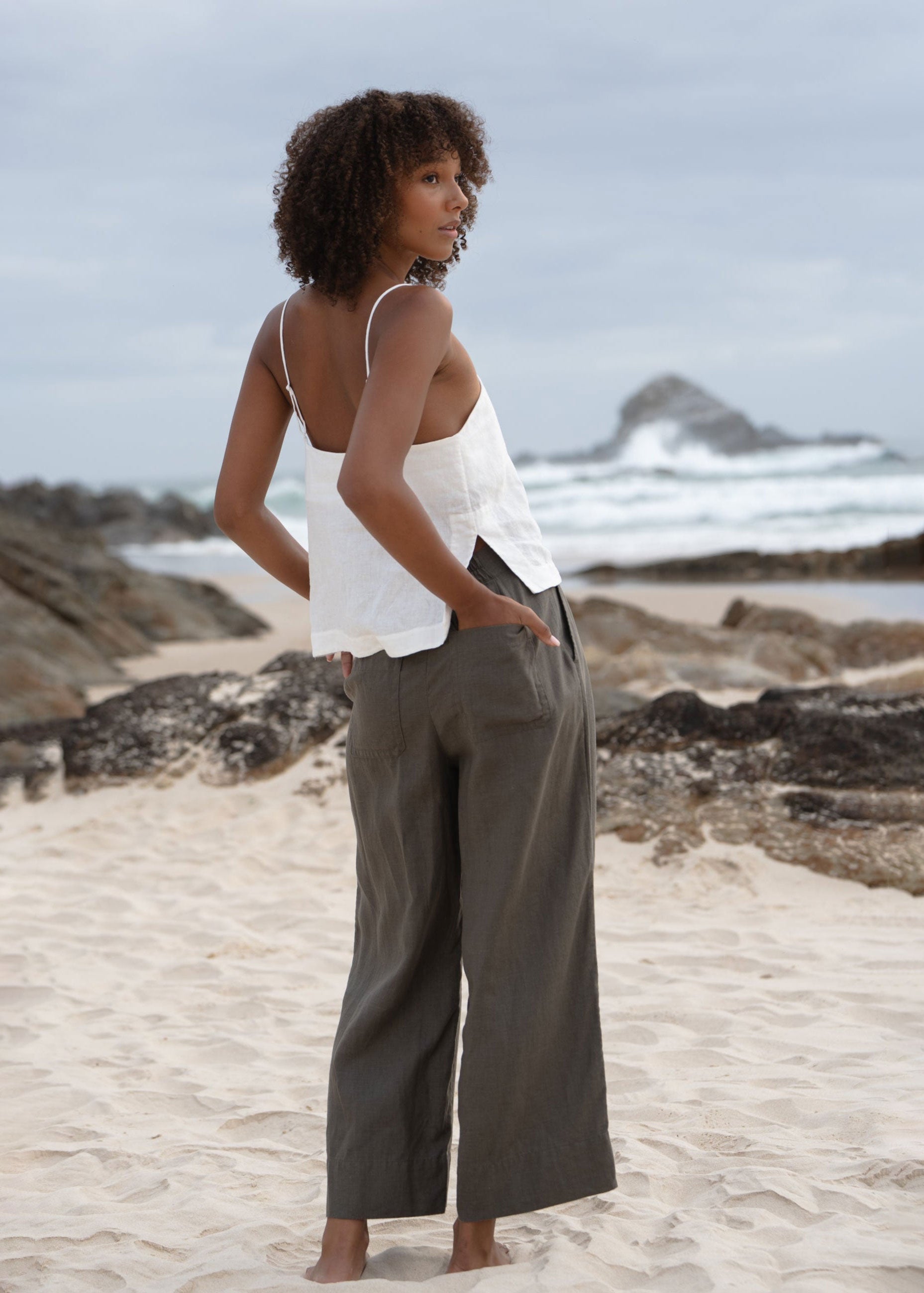 Lilly Pilly Ivy Linen Cropped Pants - Khaki